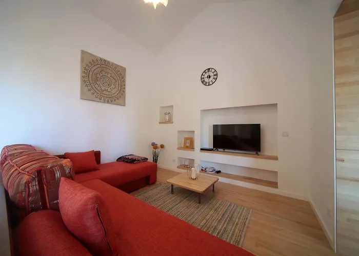 Marketplace Apartment 2